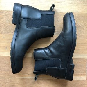 Hunter Men’s Refined Leather Chelsea Boot / Size 7